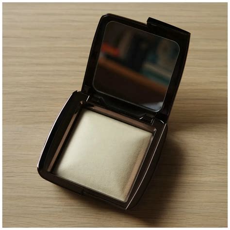 Hourglass Ambient Lighting Powder Diffused Light Floating In Dreams