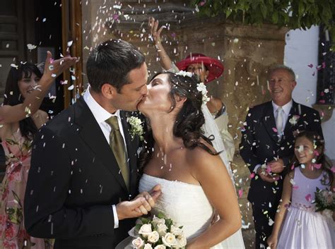 4k men couples in love wedding groom bride two kiss brunette girl confetti hd