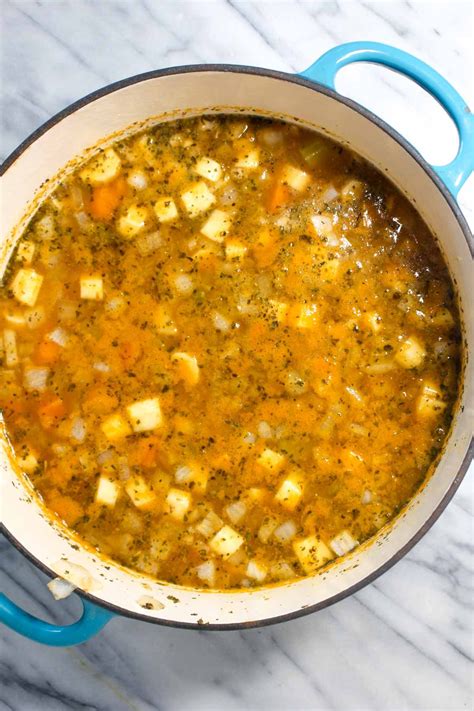 Easy And Healthy Winter Vegetable Soup Recipe