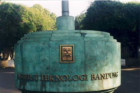 Institut Teknologi Bandung Itb Kampus Teknologi Tertua Di Indonesia