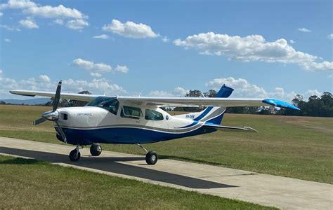 Cessna 210 Centurion | Fighter Pilot