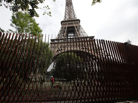 Eiffel Tower Now Has Bulletproof Glass Walls To Protect Against Terror