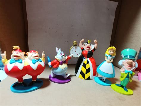 Disney Store Alice In Wonderland Figurine Playset 5 Characters Alice