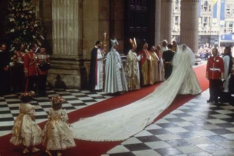 The Real Story And Details Of Princess Dianas Wedding Dress Tatler