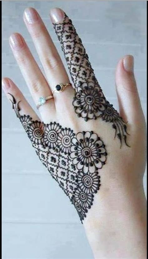 Easy Latest Modern Arabic Modern Full Hand Mehndi Design