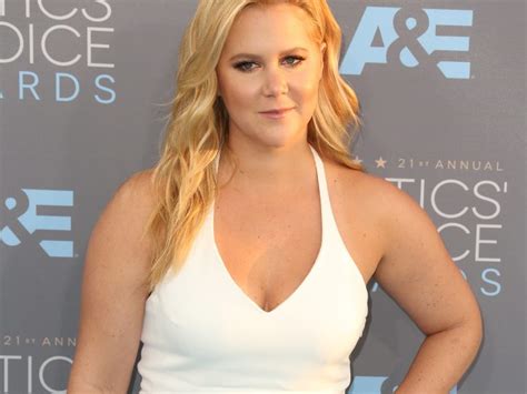 Amy Schumer Gets Real About Her First Sexual Experience The Hollywood
