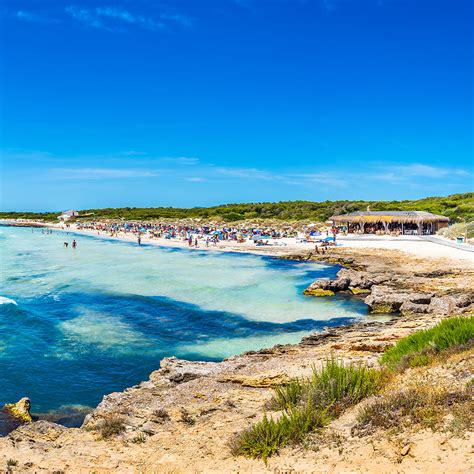 The pink chiringuito el último paraiso was the most popular hotspot of the scene in recent years. Es Trenc: der schönste Strand auf Mallorca