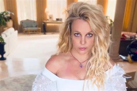 Britney Spears Strips Fully Naked For Intimate Bath Shot As She Says ‘i