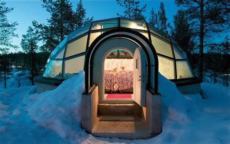 More images for norway log cabin northern lights » Glass Igloos with Magnificent Northern Lights Views in ...