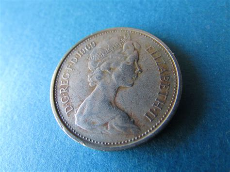1969 Queen Elizabeth Ii Five New Pence Coin 2 At On Ebid United