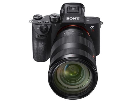 Meet The Sony Alpha A7r Iii The New Mirrorless Camera On The Block