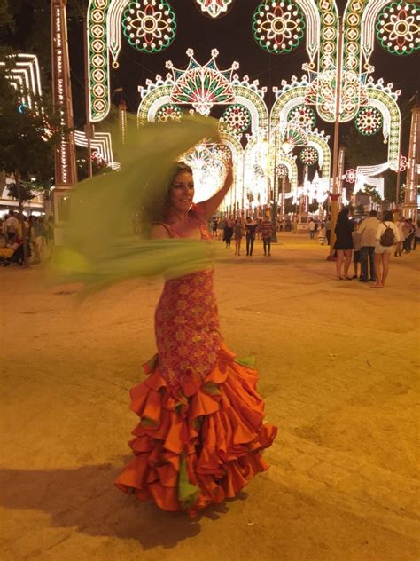 Aprende a Bailar Sevillanas - Dancing Boulevard