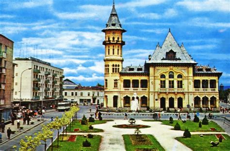 Right upper map, satellite, terrain icons via the map view. Buzau in ani 1970 - Buzău, orasul sufletului meu