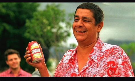 ˈzɛkɐ pɐɡɔˈdʒĩɲu, born february 4, 1959), is a brazilian . Depois de um ano, Zeca Pagodinho volta aos comerciais da ...