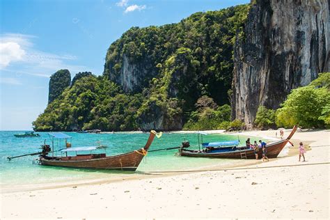 Barco cauda longa na ilha de Hong Krabi Tailândia Marco destino Sudeste Asiático Viagens