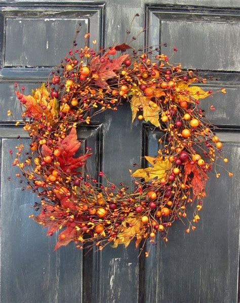 Fall Wreath Maple Leaf And Pip Berry Wreath Primitive Etsy Dessin