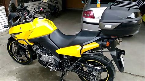 Champion yellow, pearl glacial white. V-strom dl-650 2008 - YouTube