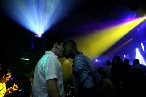 Where Cubas Gays Meet Up The New York Times
