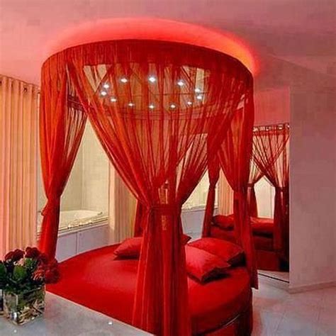 Romantic bedroom ideas are perfect to bring the summery look. 30+ Beautiful Romantic Red Bedroom Decorating Ideas For ...
