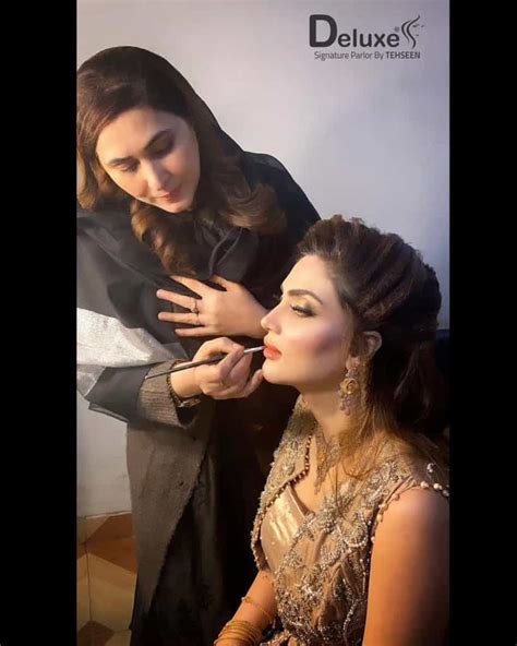 fiza ali looking so royal in her latest bridal photoshoot showbiz pakistan