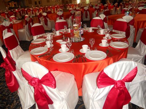 Red And White Table Setting