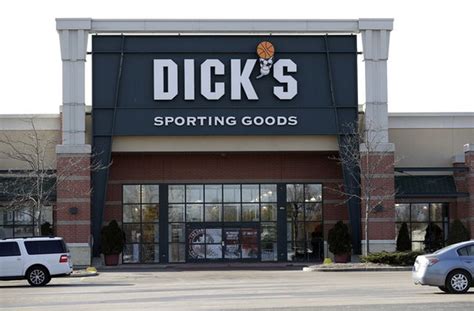 Dicks Sporting Goods Hires Lobbyist For Gun Control Push