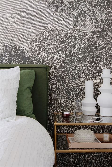 An Interior Designer Explains Which 5 Colors Go With Gray Interior
