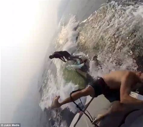 Wakeboarder Sinks After Friend Falls Off Boat In Canada Daily Mail Online