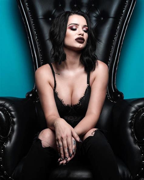 Wwe Paige Sexy Outfit In Los Angeles Scandal Planet