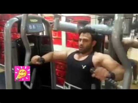 حتحوت معرفة قديمة وهناك اتفاق بالتنافس الشريف بيننا. ‫ابراهيم فايق الاعلامي الرياضي في الجيم يستعرض عضلاته على طريقة عمرو دياب‬‎ - YouTube