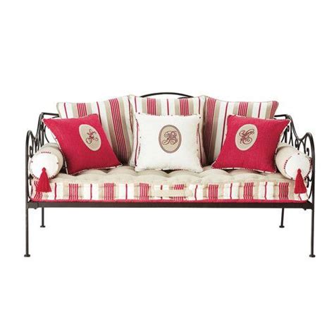 Maybe you would like to learn more about one of these? Panche Letto Per Esterni Maison / Panca moderna su livingo ...