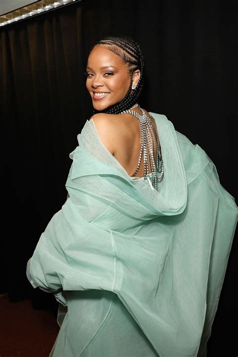 Rihannas Fenty Label Wins Urban Luxe Prize At Fashion Awards