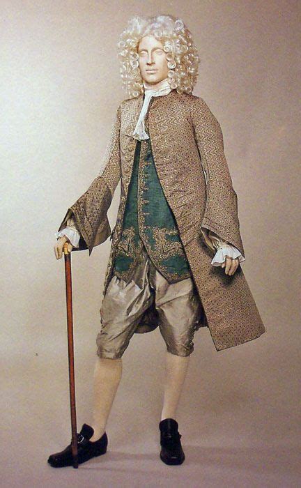 Early Eighteenth Century Fashion Suit From The 1720 30 S Notice The Full Breeches And The