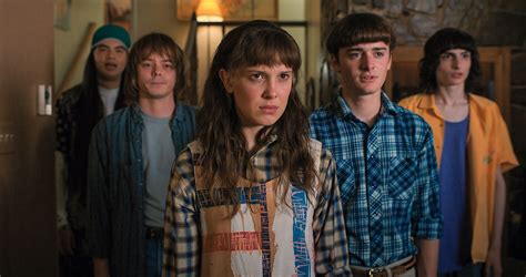 Stranger Things Sezon Z Pierwszym Zwiastunem Grupa Z Hawkins Kontra