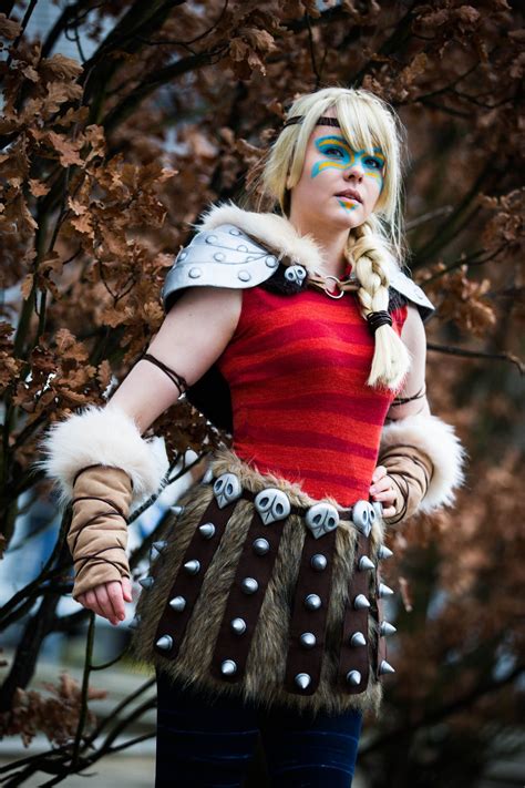 Astrid Cosplay Astrid Costume How To Train Your Dragon