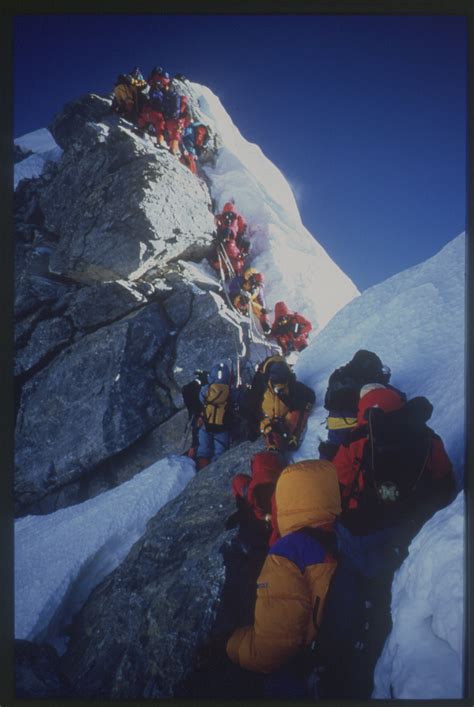 Everest Hillary Step Explore 7 Summits