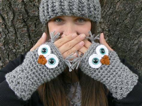 Find crochet scarves, crochet hooded scarves, crochet bandanas, and more featured. 38 Colorful Fingerless Gloves Crochet Patterns - Patterns Hub