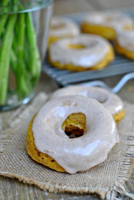 Baked Pumpkin Donuts With Maple Cinnamon Glaze Weekly Menu
