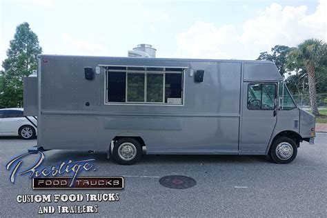 Maybe you would like to learn more about one of these? Pig Dog Food Truck - $96,000 | Prestige Custom Food Truck ...