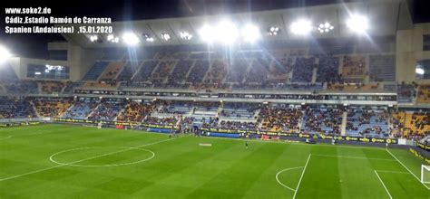 Valencia rallied behind mouctar diakhaby on monday with a training ground demonstration after the club said he was racially abused during sunday's la liga game against cadiz. Cadiz - Estadio Ramón de Carranza | www.soke2.de