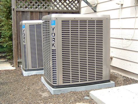 If you live in an area that gets warm temperatures, an air conditioning system is the most efficient way to keep your home comfortable. Central Air Conditioner Brands Before you call a AC repair ...