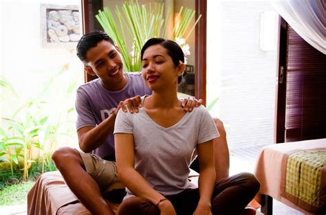 The Art Of Touch Massage Class In Bali With Optional Yoga And Meal Cost 166 Usd Massage