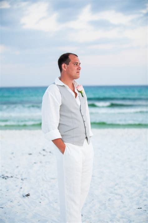Groom suits to be handsome. 46 Cool Beach Wedding Groom Attire Ideas - Weddingomania