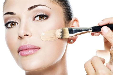 How To Apply Foundation Correctly In Your Make Up Rampdiary Fashion