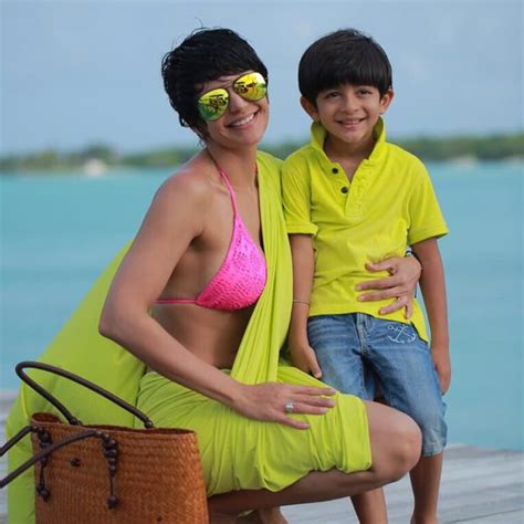 Filmmaker and husband to mandira bedi, raj kaushal passed away on wednesday. Mandira Bedi Wiki, biodata, affairs, Boyfriends, Husband ...