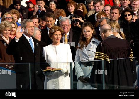George Washington Oath Sworn In Hi Res Stock Photography And Images Alamy