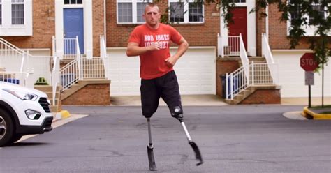 This Badass Marine Ran 31 Marathons In 31 Days After He Lost Both Legs