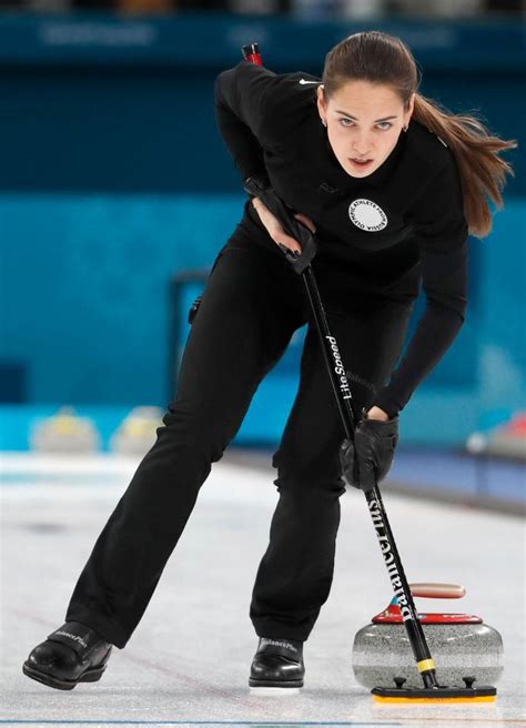 Imagini Anastasia Bryzgalova Este Cea Mai Sexy Jucătoare De Curling