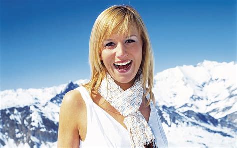 Beautiful Girl Portrait In Alps Alpine Winter Vacation Hd Wallpaper Peakpx