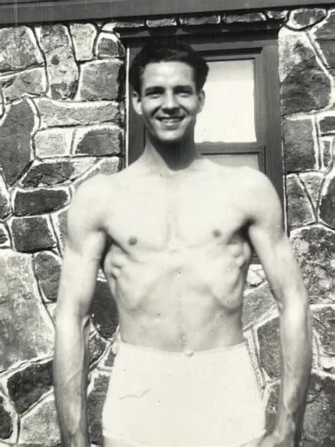 n3 photograph handsome shirtless beefcake shirtless hunk 1940 50s sexy chest man eur 32 54